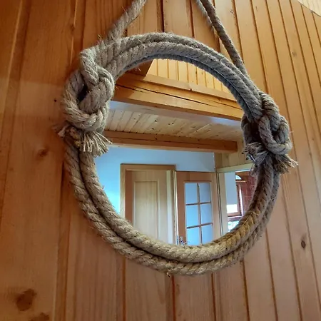 Koca Lipa Pod Veliko Planino * Luče