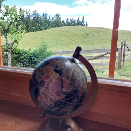 Koca Lipa Pod Veliko Planino *